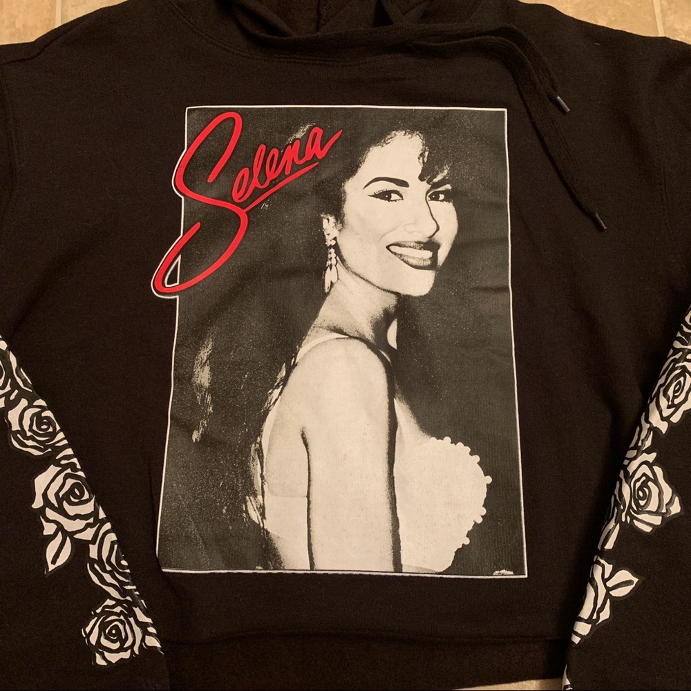 ❌SOLD❌Selena Quintanilla Cropped Hoodie